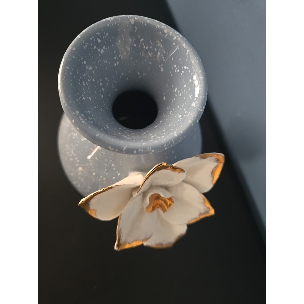 Anthropologie Vase "Gilded Bloom" Blue With White Dots, White /gold Floral Decor - Picture 6 of 10